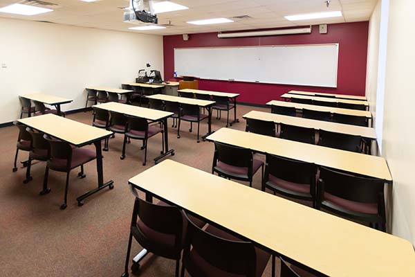 SMART Classroom Room (113)